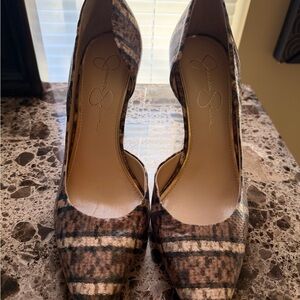 Jessica Simpson Heels Mixed colors Brown, Black, Brown Brand New!